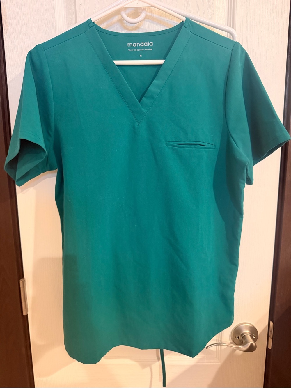 Mandala Women's V-Neck Scrub Top - Teal